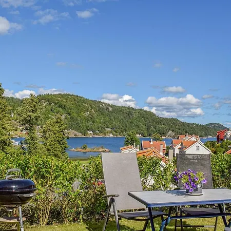 Сasa de vacaciones Beautiful In Risor With Kitchen